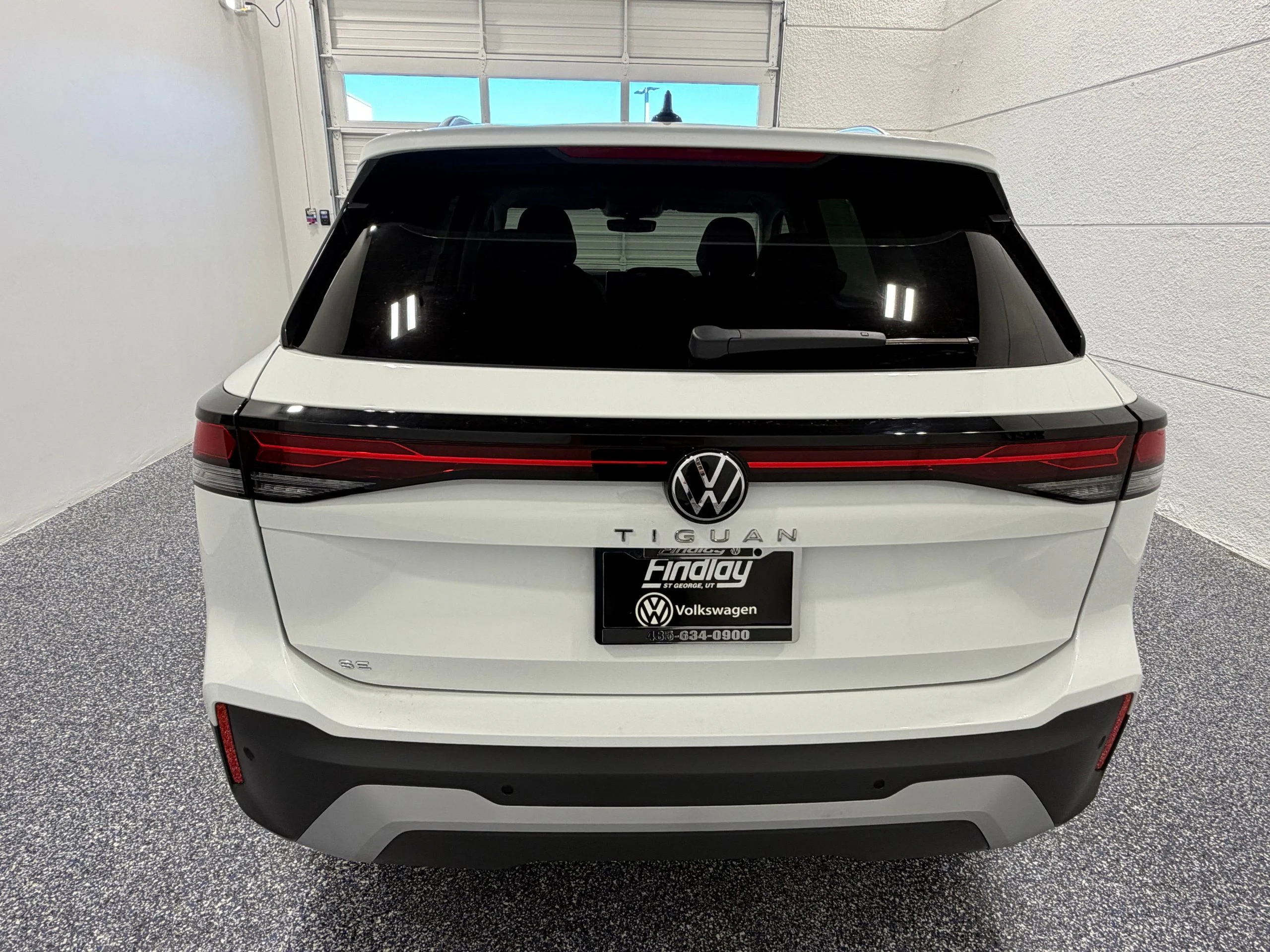 New 2026 White Volkswagen SE image 5