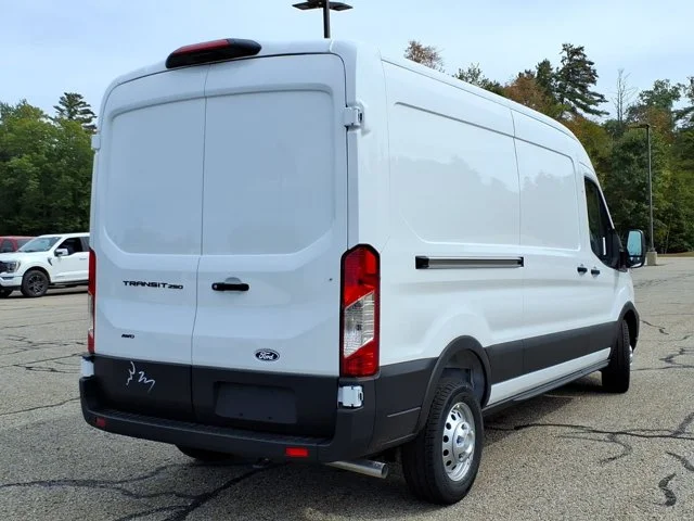 New 2026 Oxford White Ford Cargo Van image 4