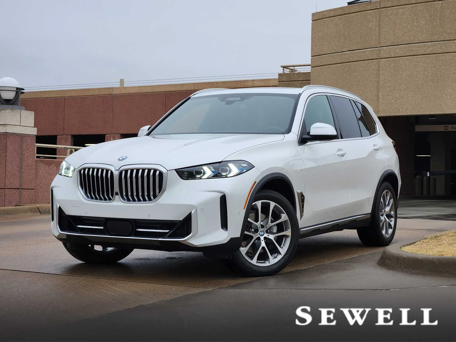 2026 BMW X5 sDrive40i's photo