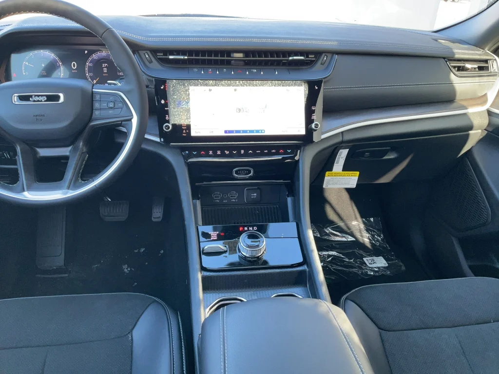 New 2026 Silver Zynith Jeep Altitude 4x4 image 12