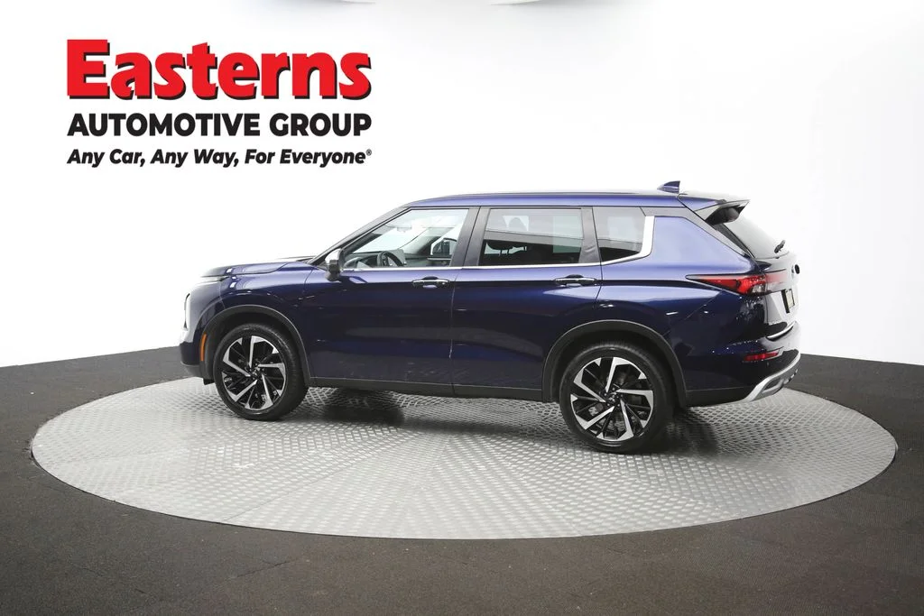 Used 2023 Blue Mitsubishi SE image 62