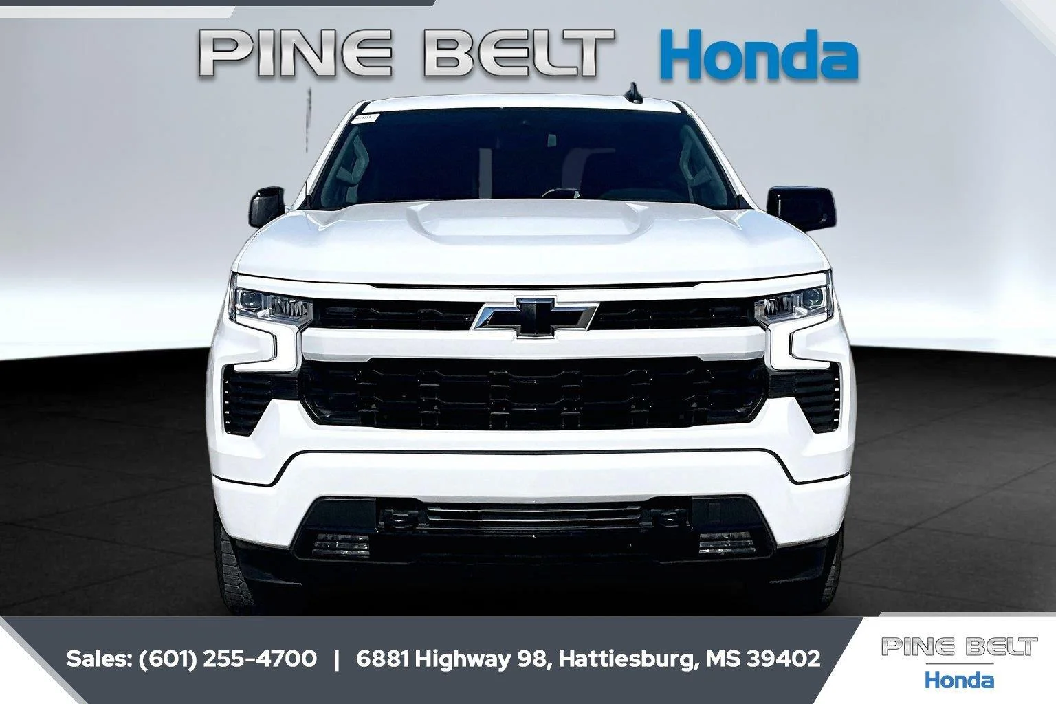 Used 2023 Summit White Chevrolet RST image 3
