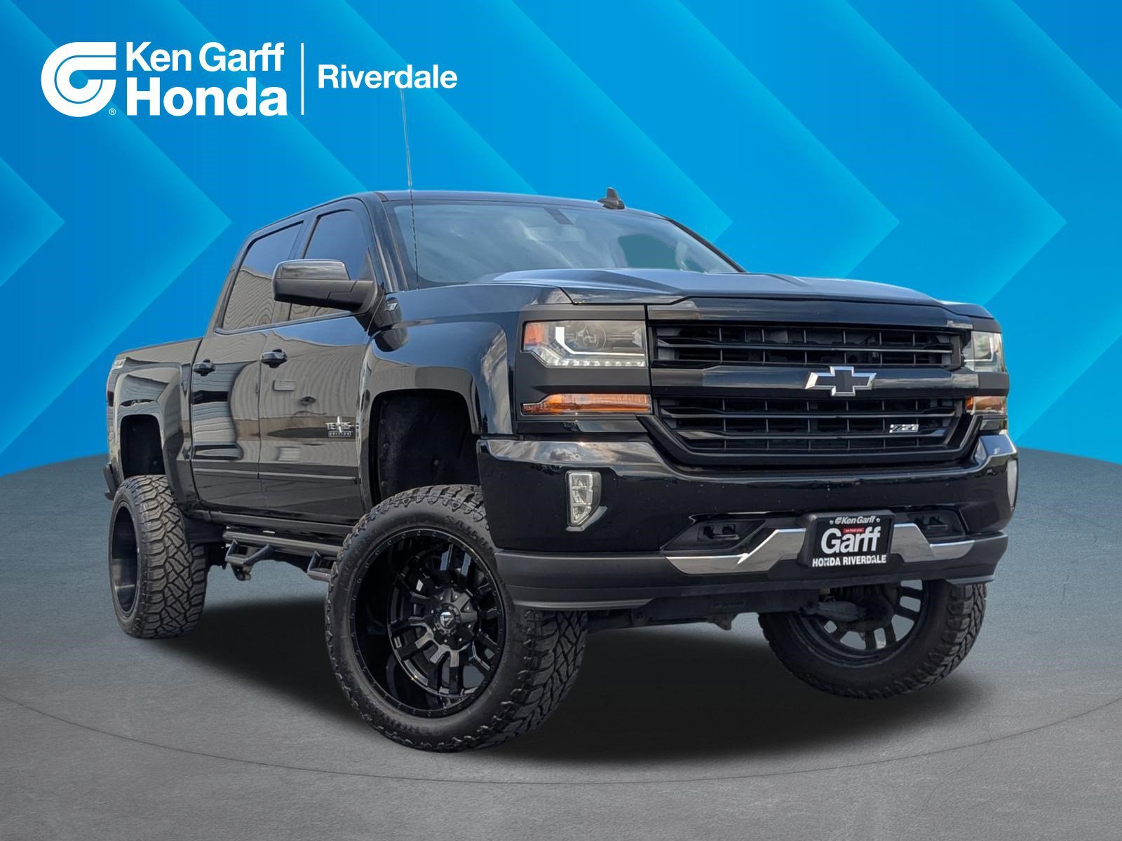 2018 Chevrolet Silverado 1500 LT 4X4 Crew Cab Short Box's photo