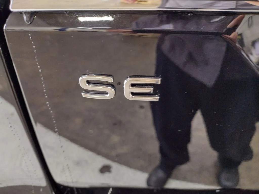 New 2026 Black Volkswagen 2.0T SE w/Technology image 14