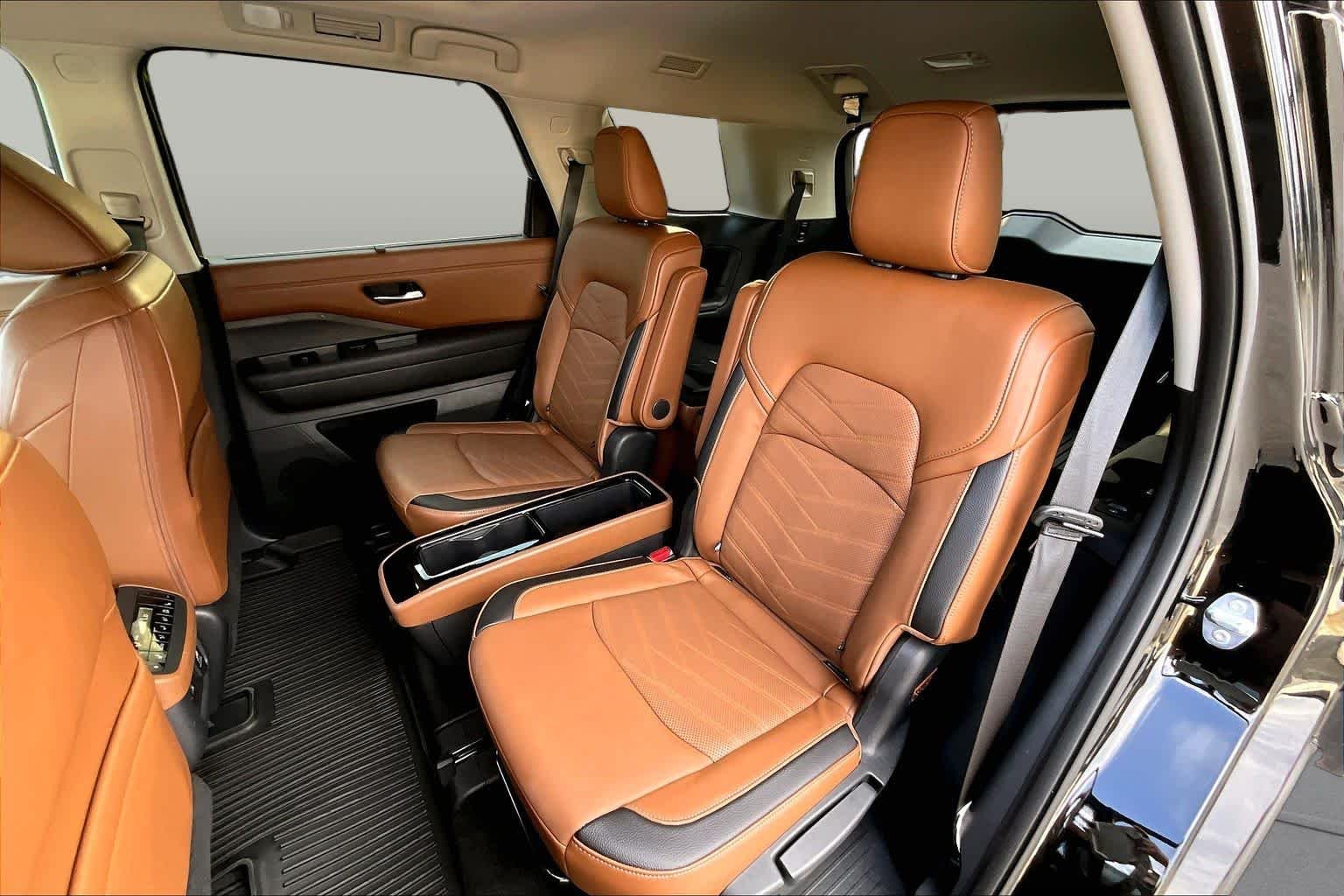 Certified Used 2025 Super Black Nissan Platinum image 20