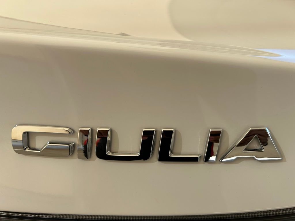 2025 Alfa Romeo Giulia Base - Photo 8
