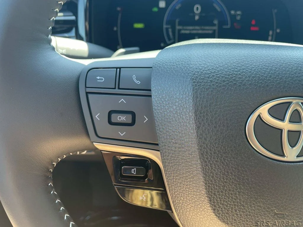 New 2026 Underground Toyota SE image 30