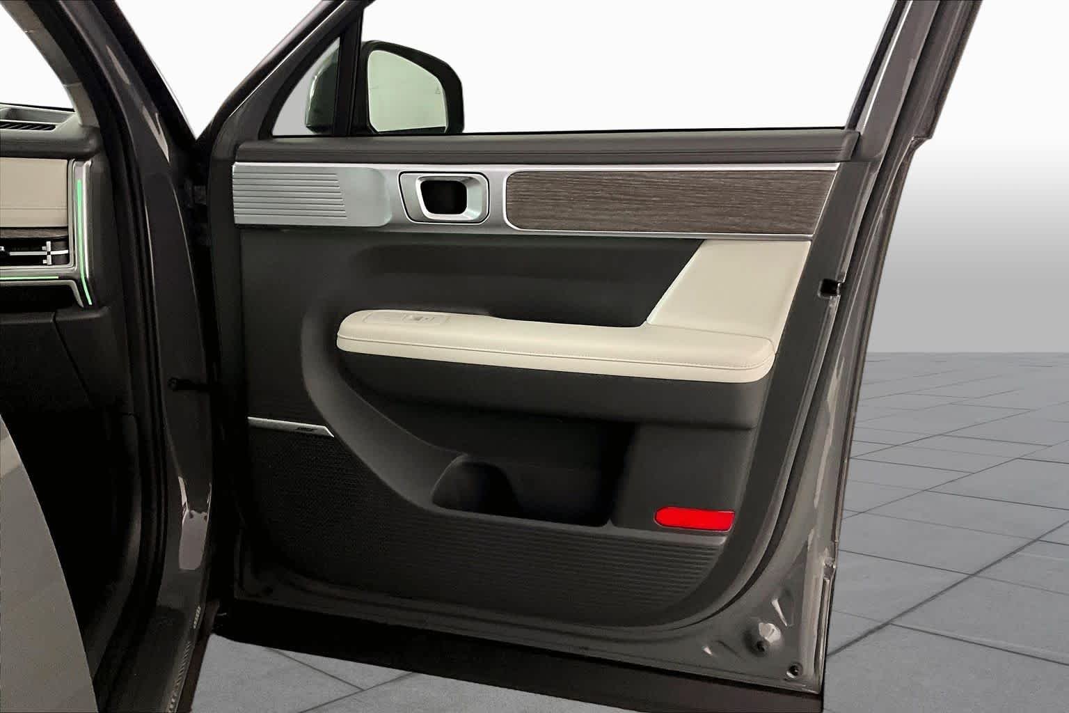 Used 2024 Hampton Gray Hyundai Limited image 41