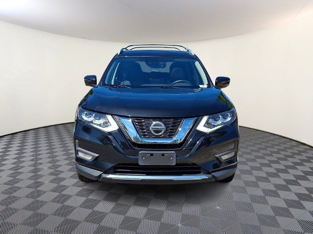 Used 2020 Black Nissan SL image 2