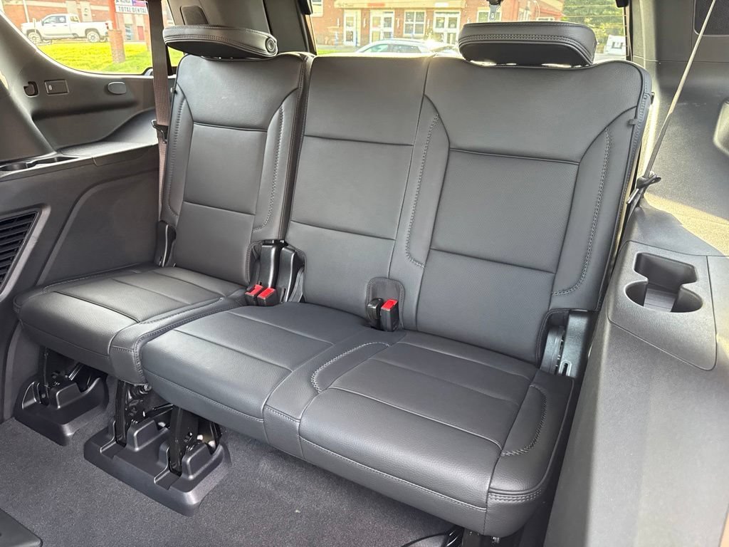 2026 GMC Yukon Denali - Photo 7