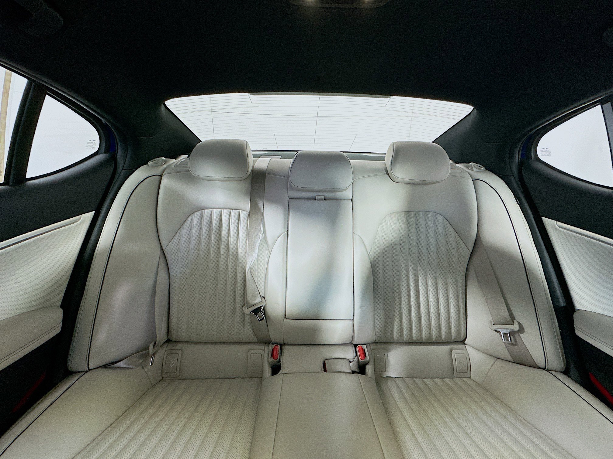 2025 GENESIS G70 Standard - Photo 30