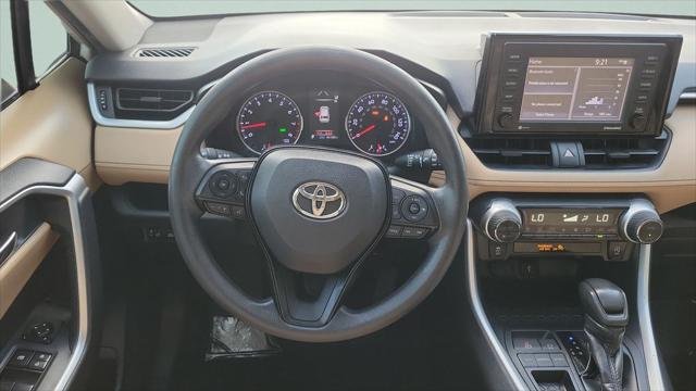 Certified Used 2020 ICE CAP Toyota  image 12