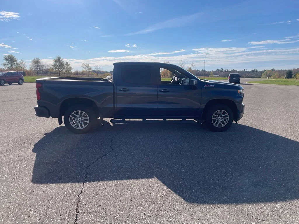 Used 2019 Blue Chevrolet RST image 1