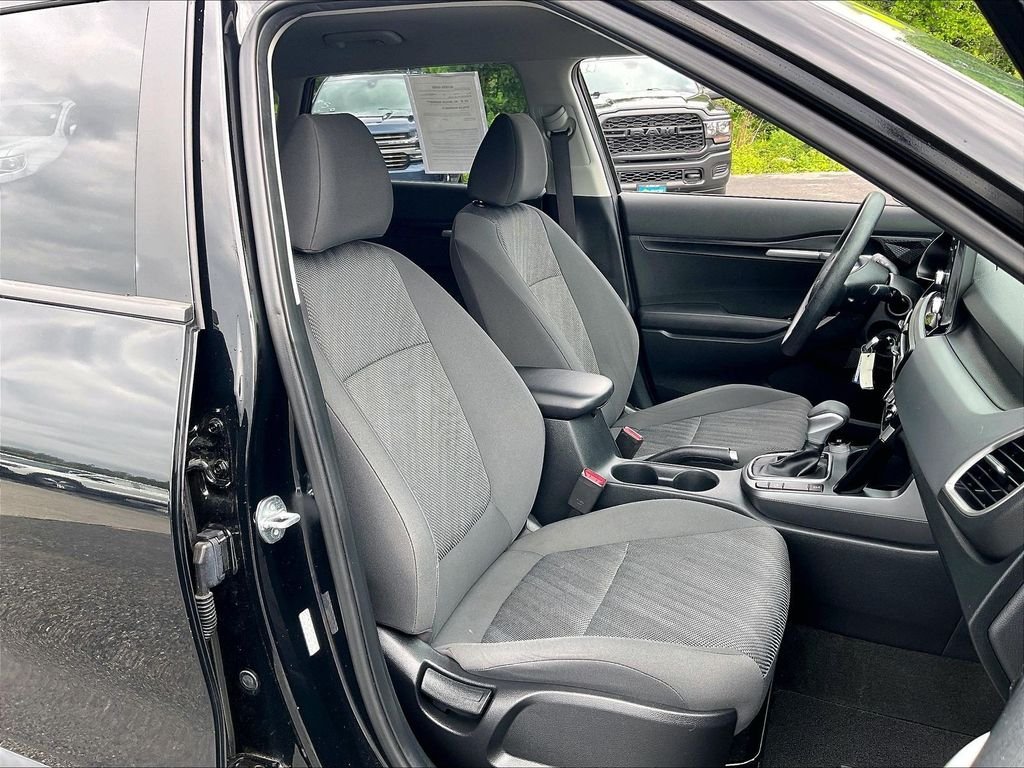 Used 2023 Cherry Black Kia LX image 10