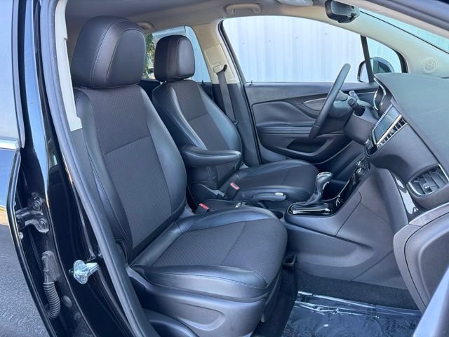 Used 2020 Includes (MDP) Anthracite lower exterior accent color, Paint code W598F. Buick Preferred image 20