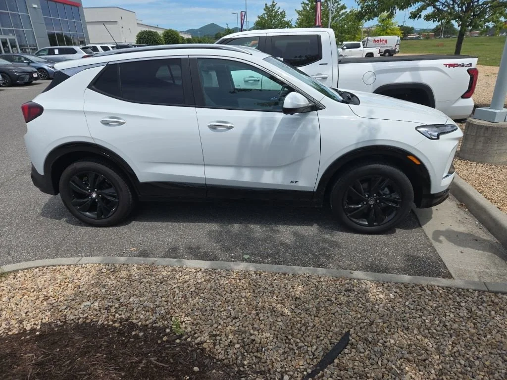 2025 Buick Encore GX Sport Touring AWD's photo