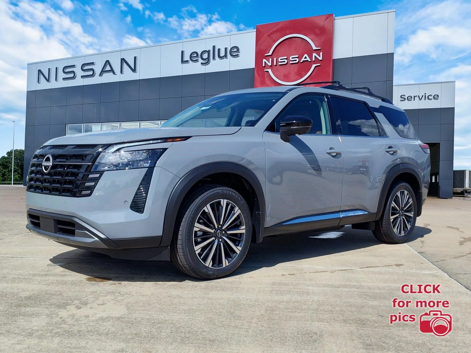 2026 Nissan Pathfinder Platinum