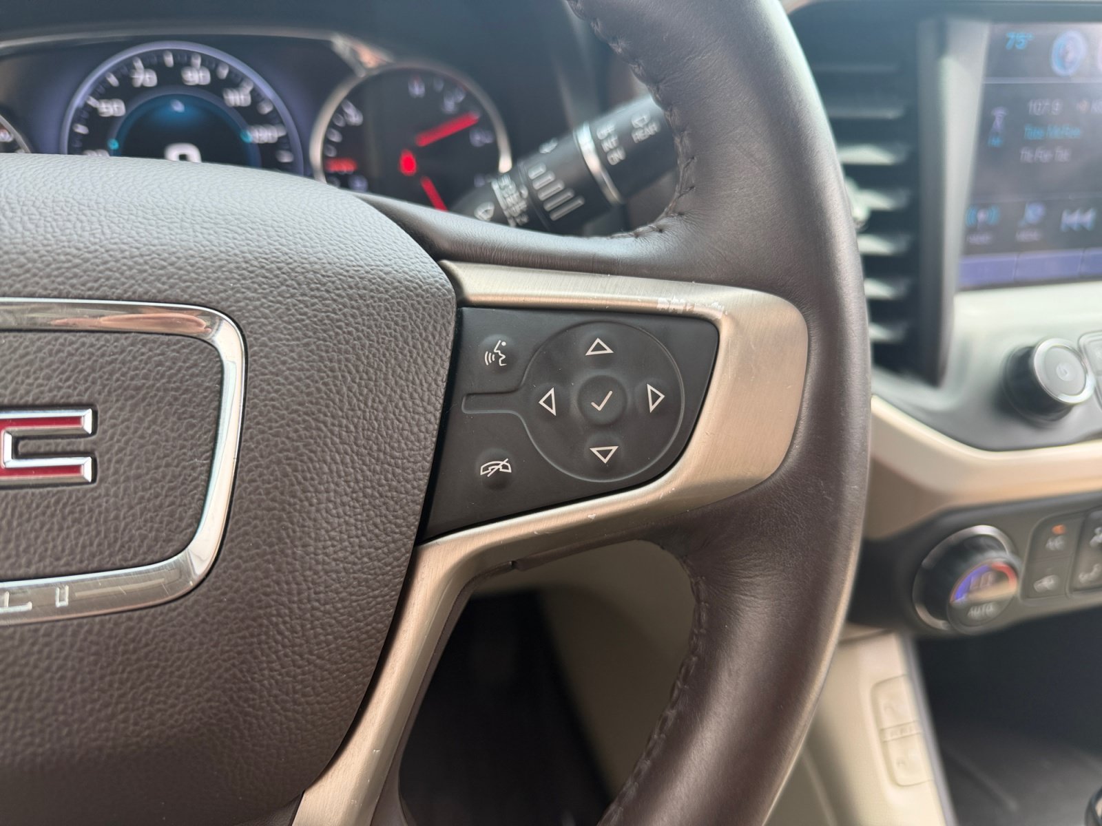 Used 2017 Ebony Twilight Metallic GMC Denali image 12