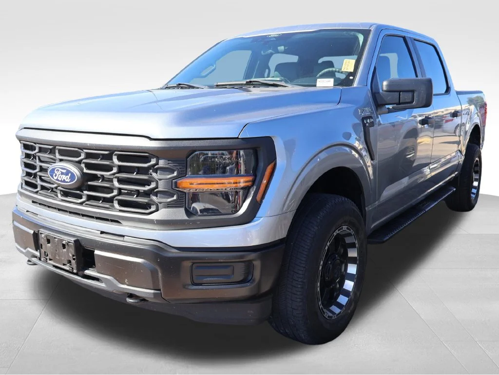 Used 2024 Silver Metallic Ford XL image 3