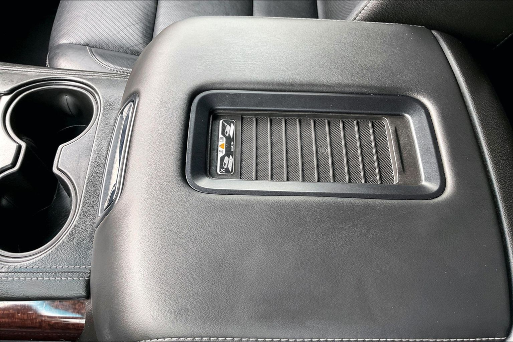 Used 2017 Onyx Black GMC SLT image 14