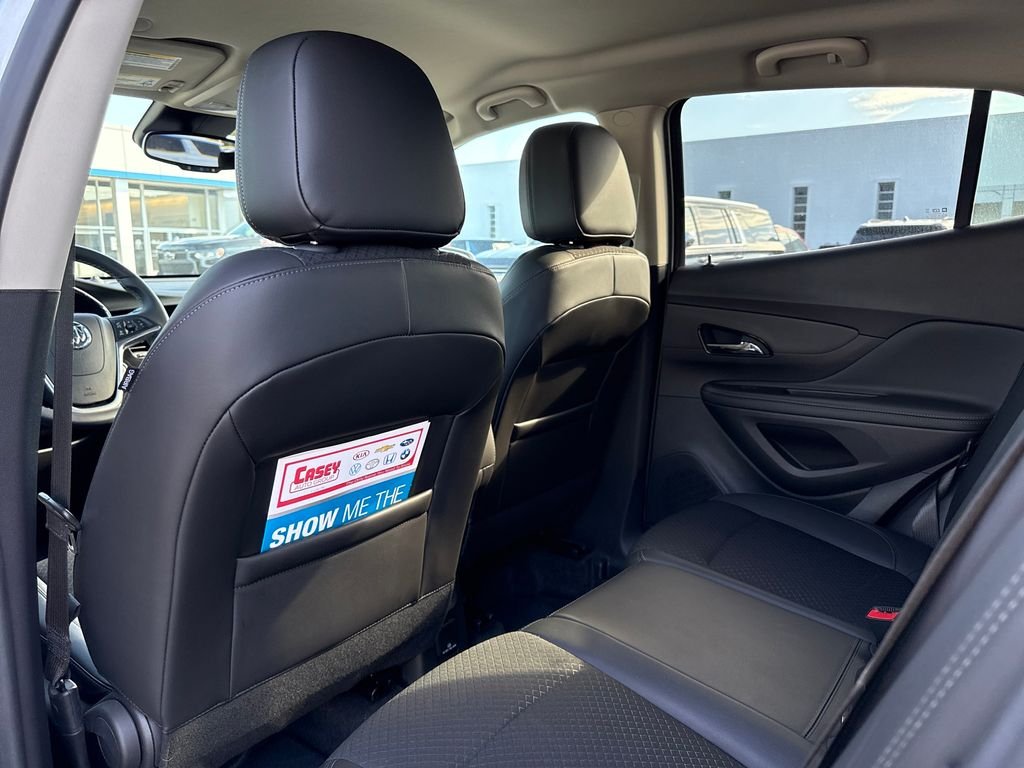 Used 2022 Silver Buick Preferred image 18