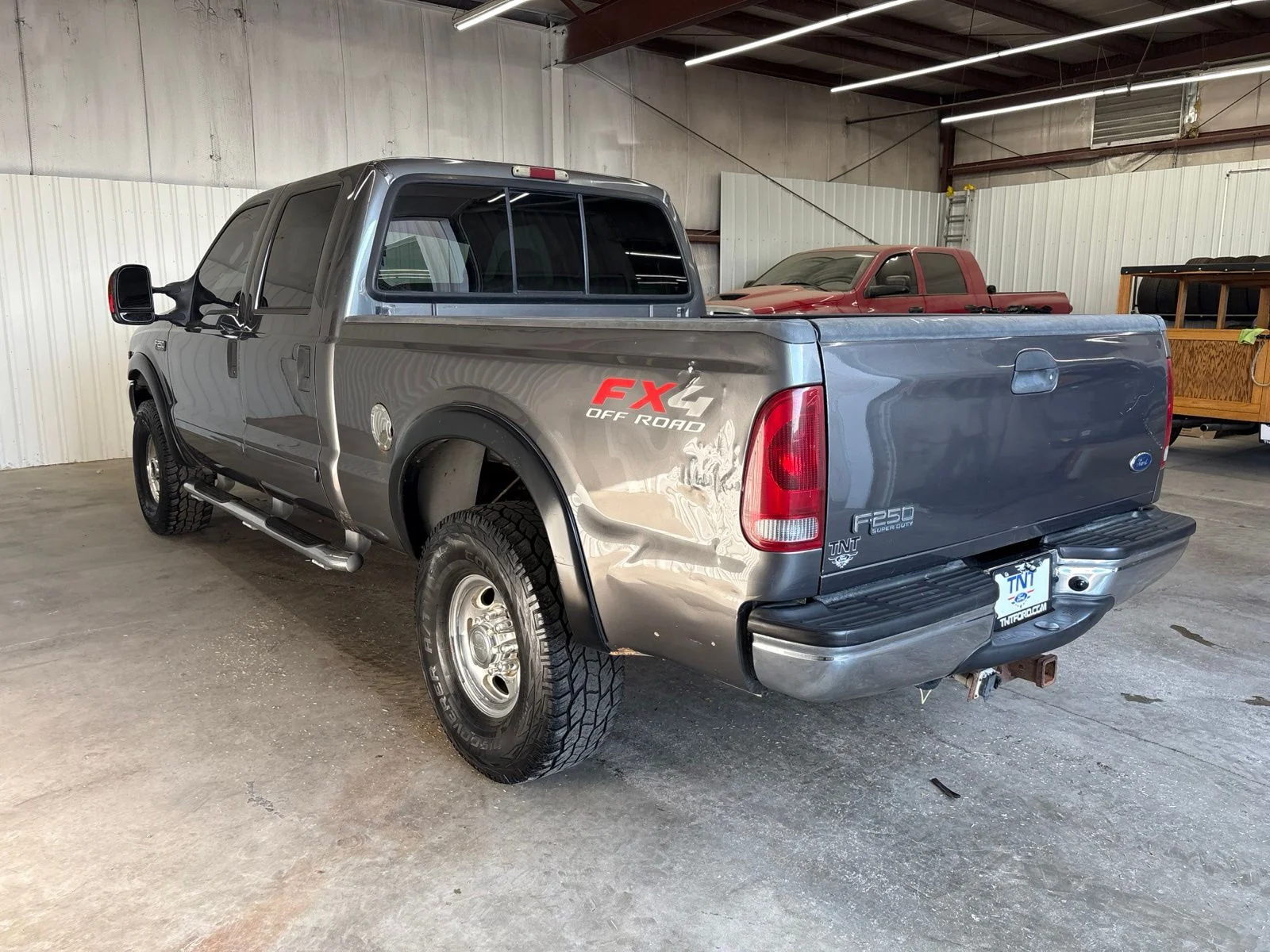 Used 2003 Gray Ford Lariat image 5