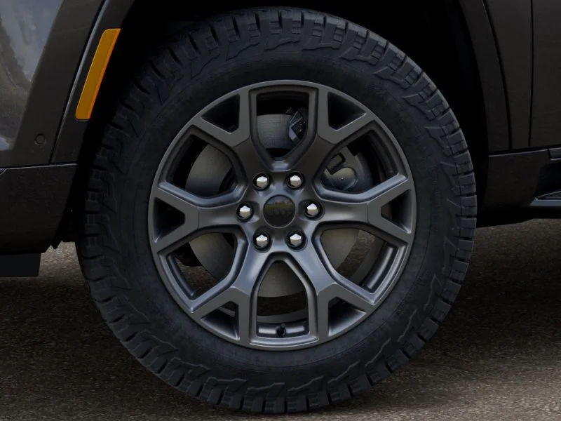 New 2026 Baltic-Gray Metallic Clear-Coat Exterior Paint Jeep Upland image 9