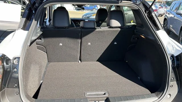 2026 Nissan KICKS SR - Photo 12