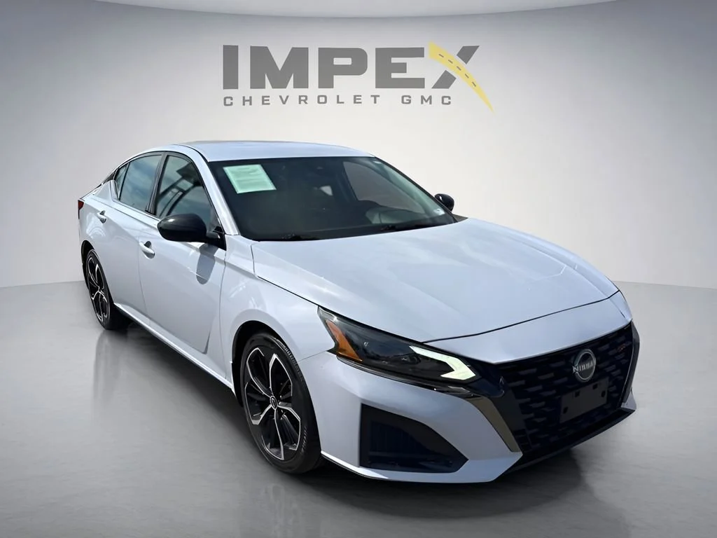 Used 2023 Gray Nissan 2.5 SR image 7