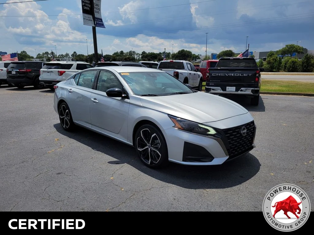 Used 2024 Silver Nissan 2.5 SR image 8