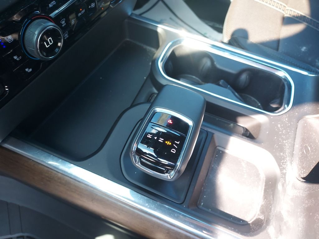 Used 2025 Red Chevrolet High Country image 34