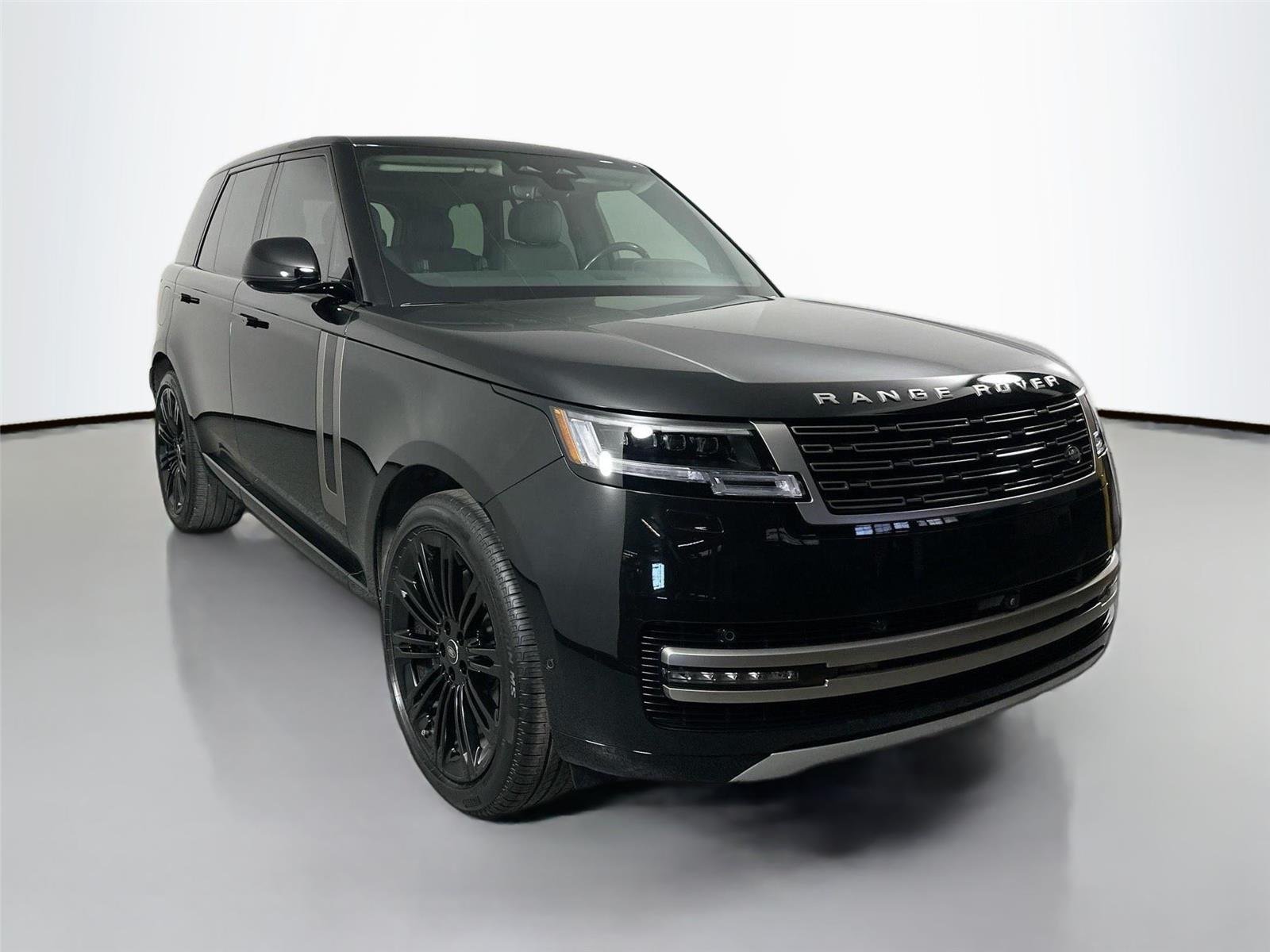 2025 Land Rover Range Rover SE - Photo 3
