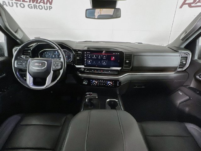 2023 GMC Sierra 1500 SLT - Photo 25