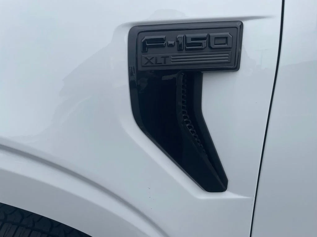 Used 2026 Oxford White Ford XLT image 10