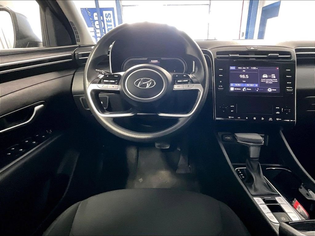 Used 2024 Black Hyundai SEL image 17