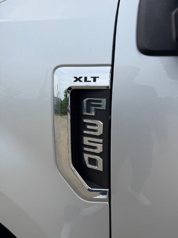 Used 2017 Silver Ford XLT image 14