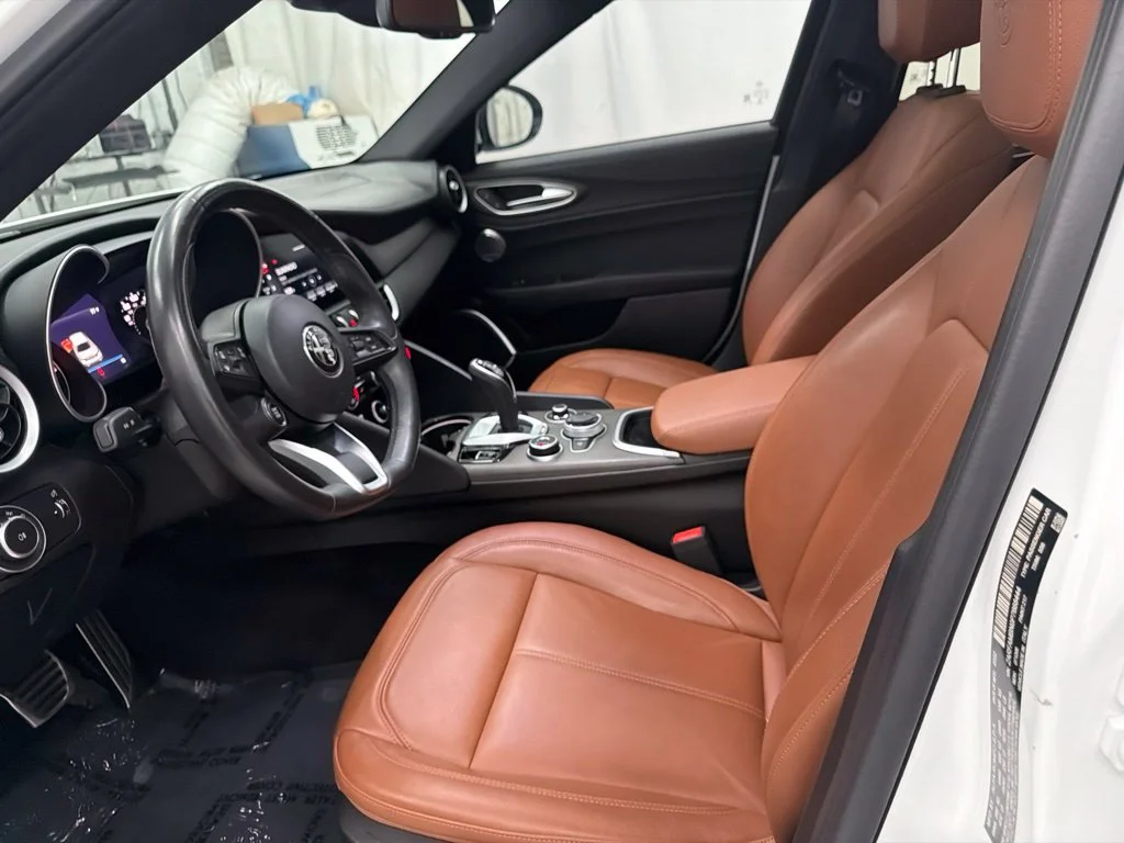 Used 2023 White Alfa Romeo Ti image 13