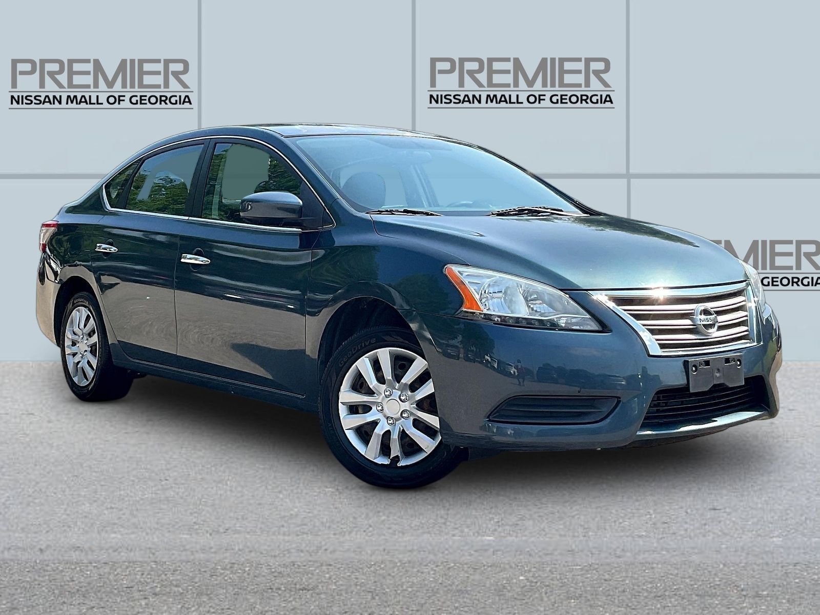 Used 2014 Blue Nissan SV image 3