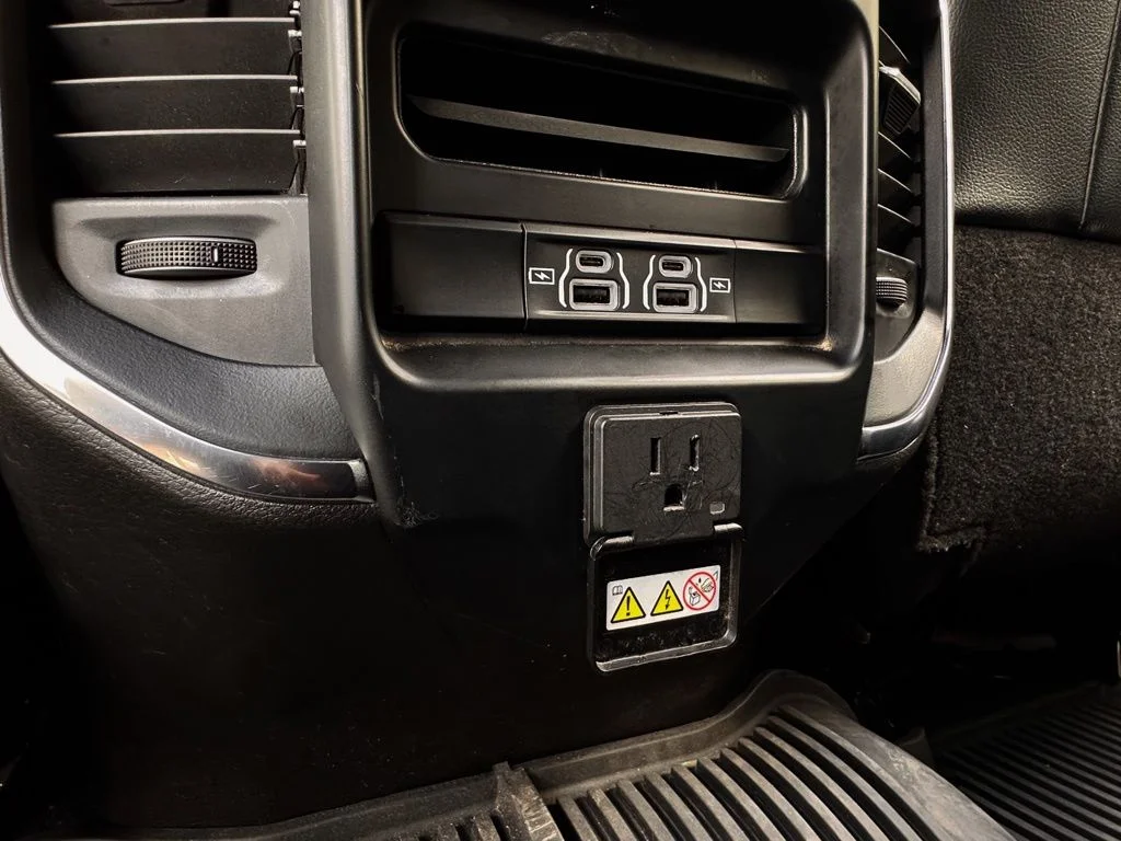 Used 2025 Black Ram Laramie image 27