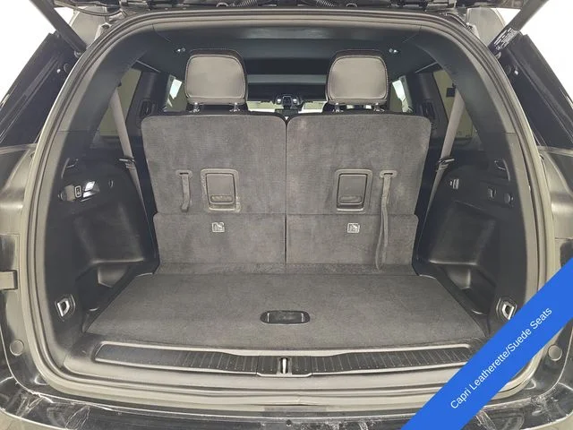 Used 2024 Diamond Black Jeep Altitude X image 16