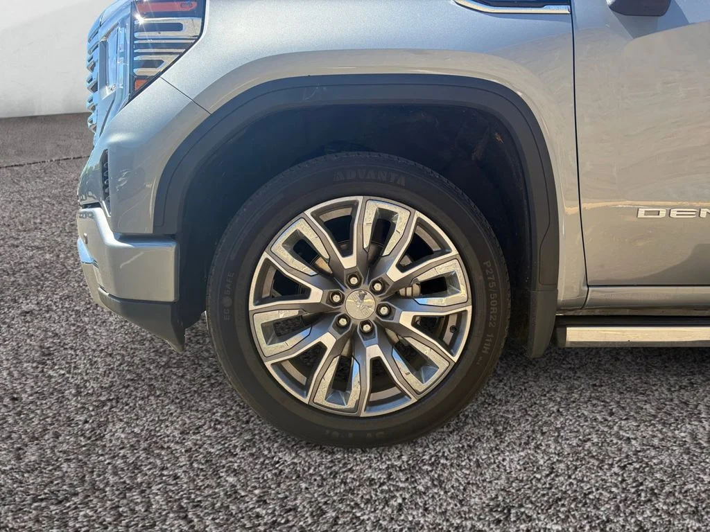Used 2023 Silver GMC Denali image 9