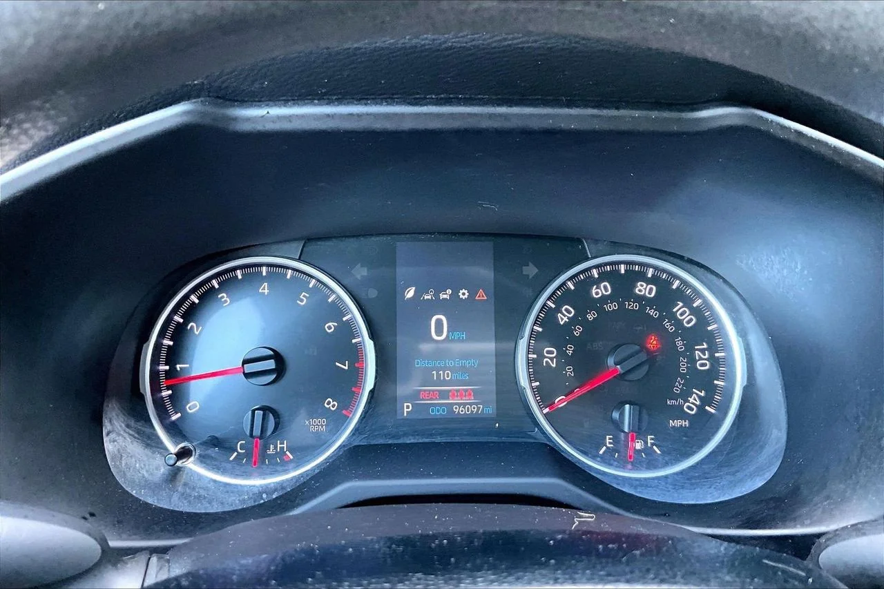 Used 2020 Red Toyota LE image 10