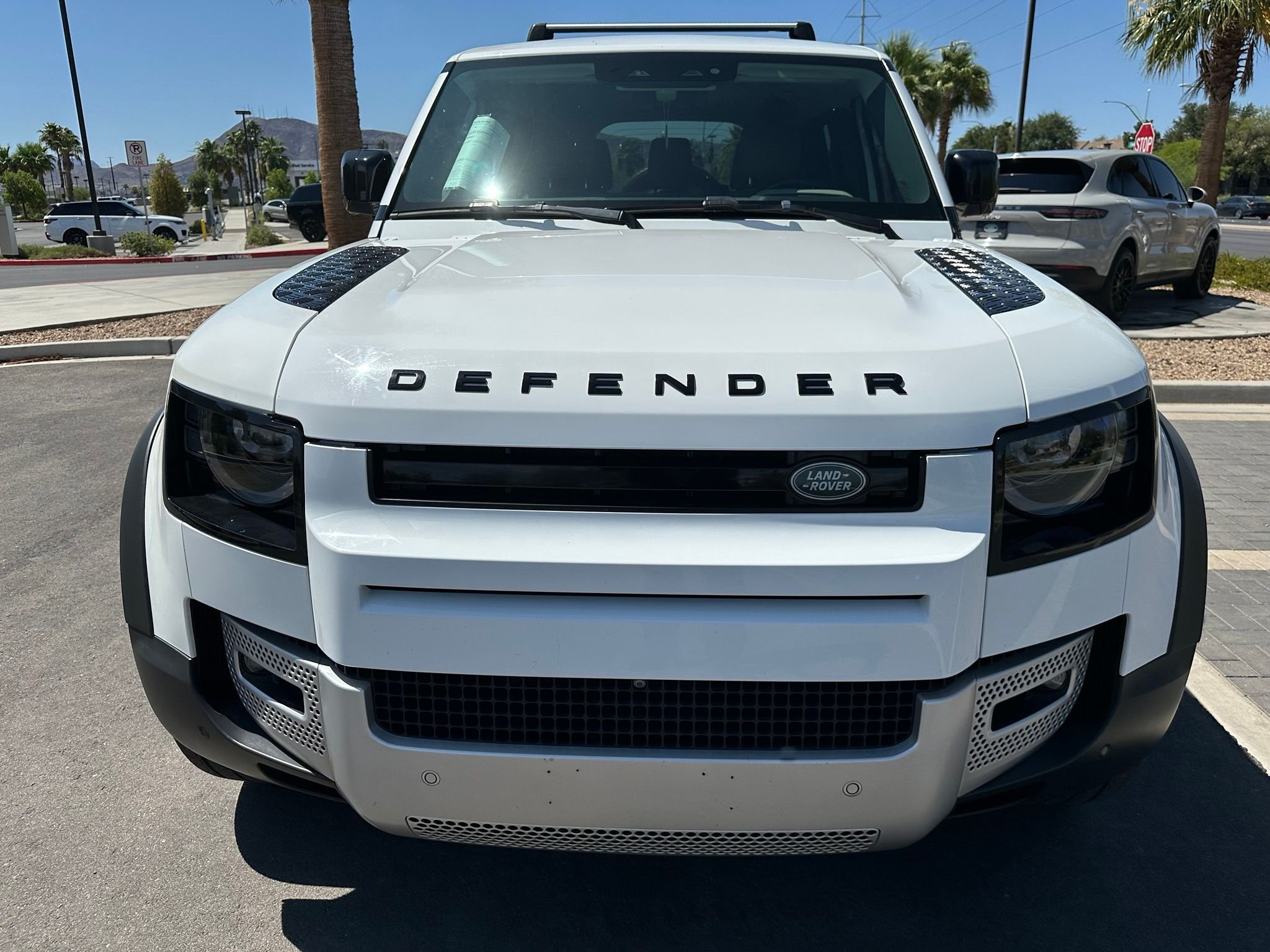 Used 2020 Fuji White Land Rover HSE image 8