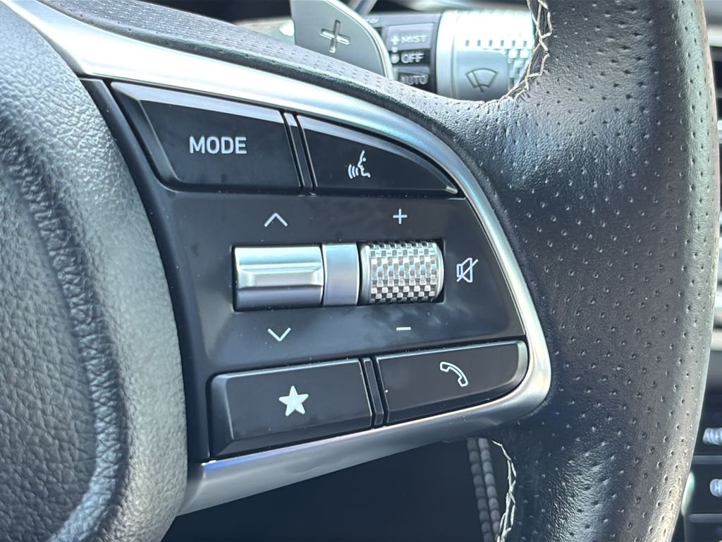 2025 GENESIS G70 Standard - Photo 28