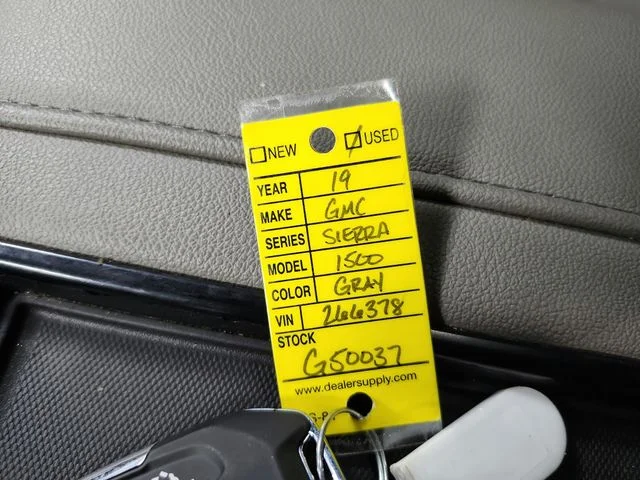 Used 2019 Gray GMC SLT image 21