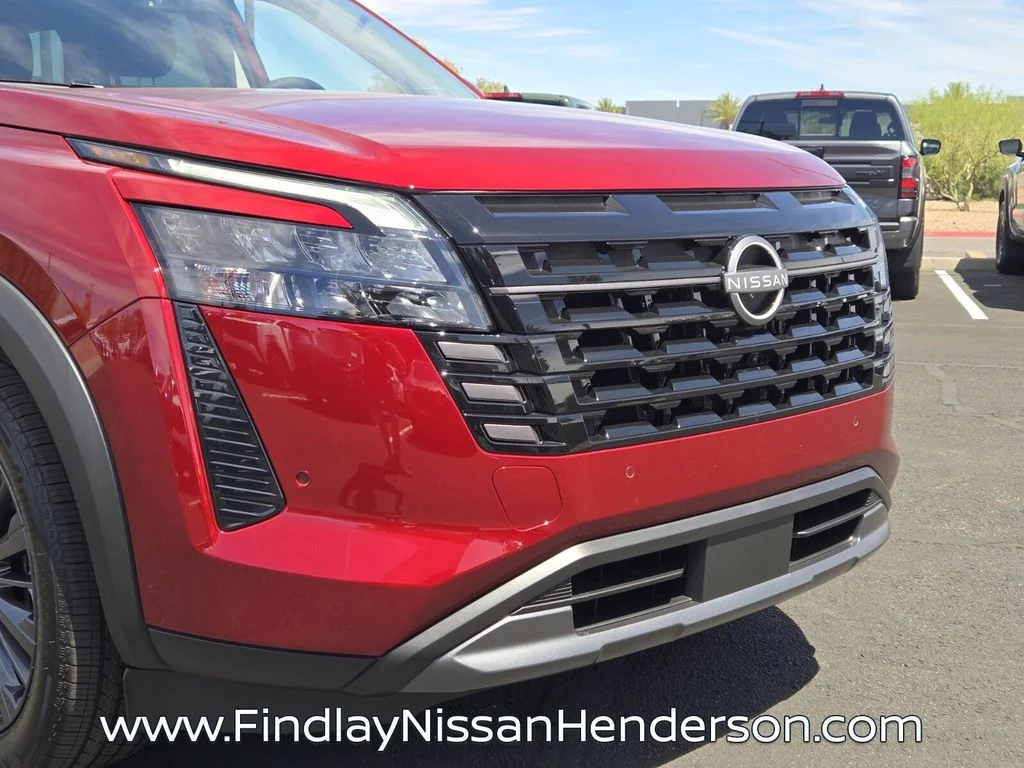 New 2026 Scarlet Ember Tintcoat Nissan SL image 9