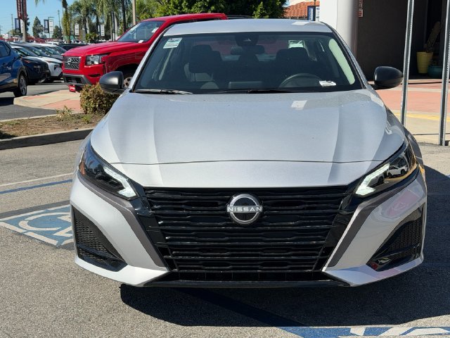 New 2026 Brilliant Silver Metallic Nissan SV image 2