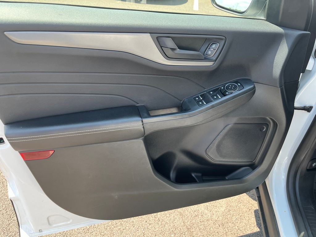 Used 2023 White Ford Active image 11