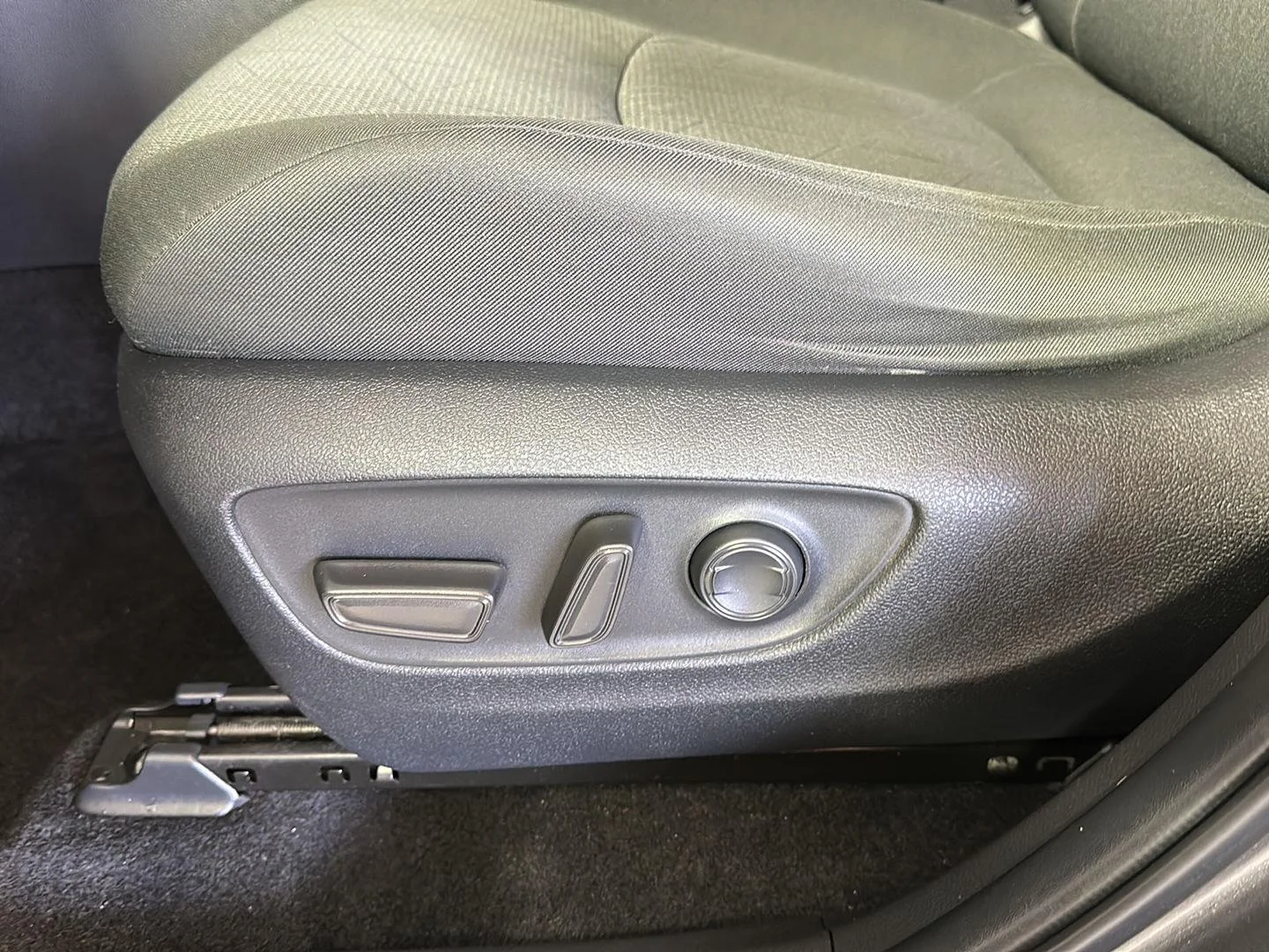 Used 2022 Magnetic Gray Metallic Toyota XLE image 8