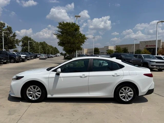 Used 2026 Ice Toyota LE image 9